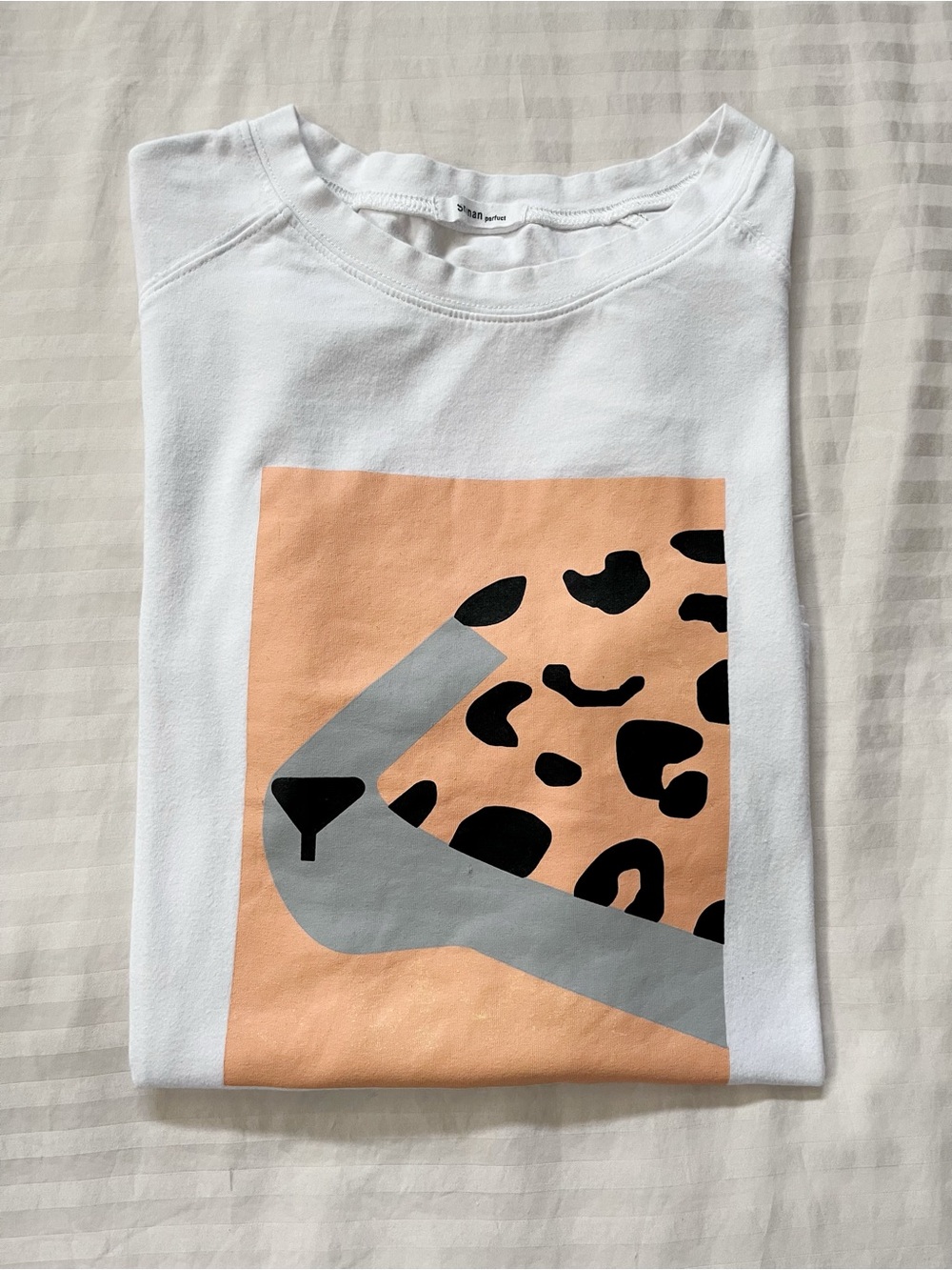 Graphic Jaguar Stretch Knit Crewneck T-Shirt | YesStyle, S/M